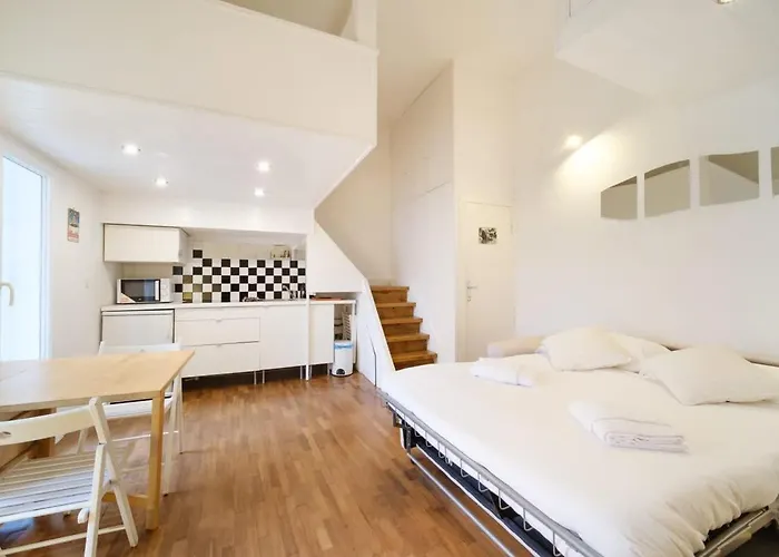 Monti's View By Buddyrent Apartament Rzym